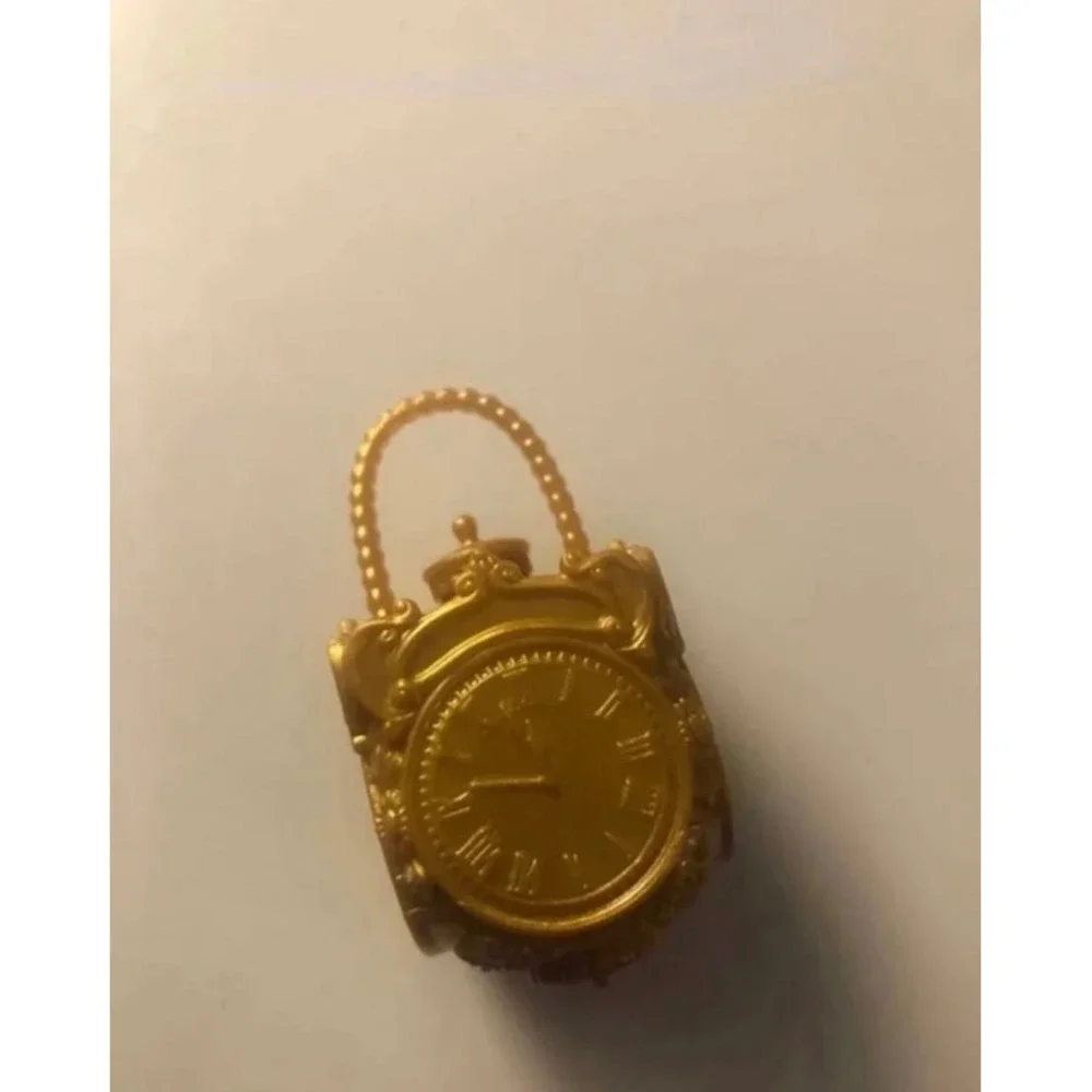 Ashlyn Ella Ever After High First Chapter‎ Gold Clock Purse